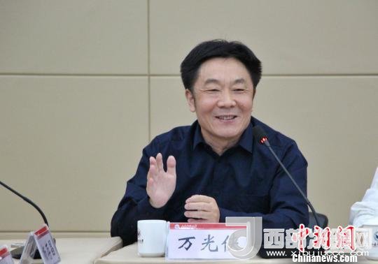 圖為山東師范大學(xué)副校長萬光俠在開幕式上發(fā)言?！≮w曉 攝