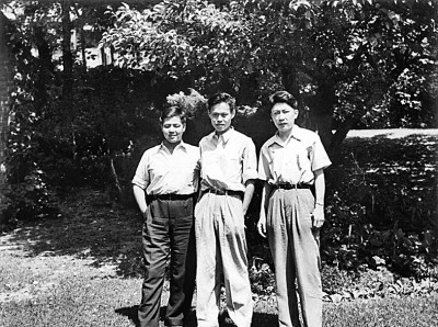 舍我其誰報國志，碧血丹心愛國情