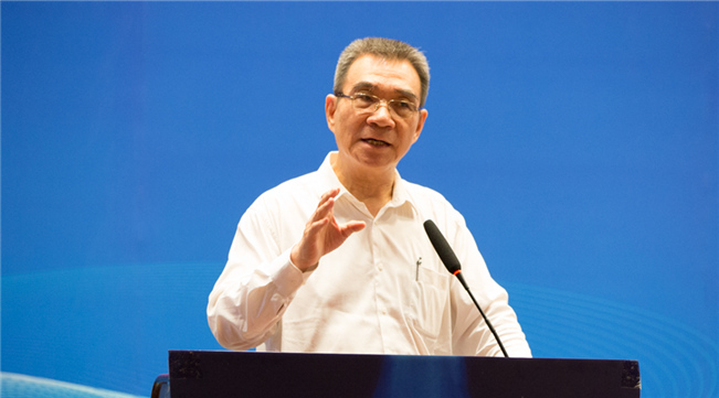 林毅夫發(fā)表演講。（資料圖）