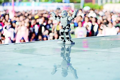激勵(lì)創(chuàng)新，樹(shù)立“強(qiáng)國(guó)有我”鴻鵠志
